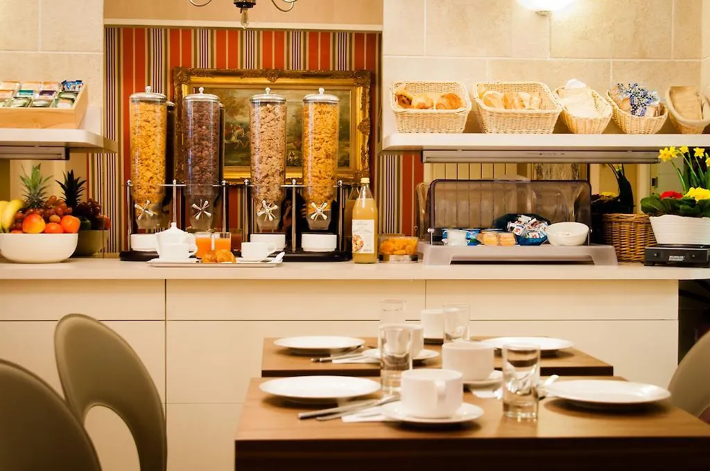 Hotell Eden Montmartre 3*