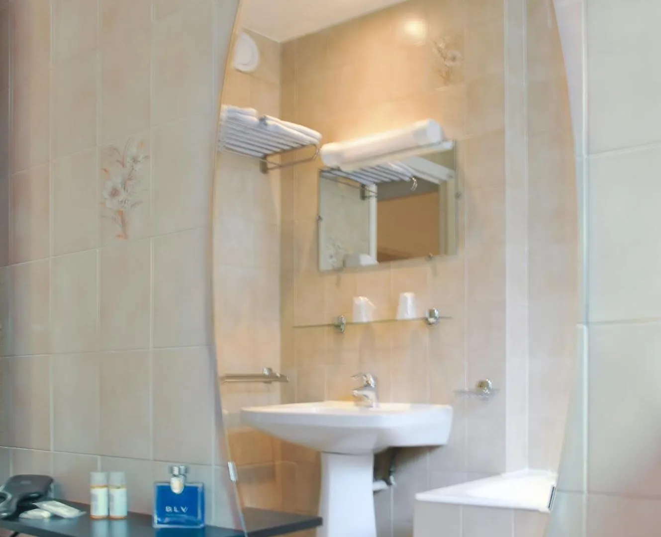 Hotel Eden Montmartre 3*