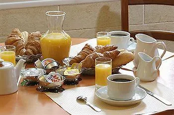 Eden Montmartre Hotel Paris